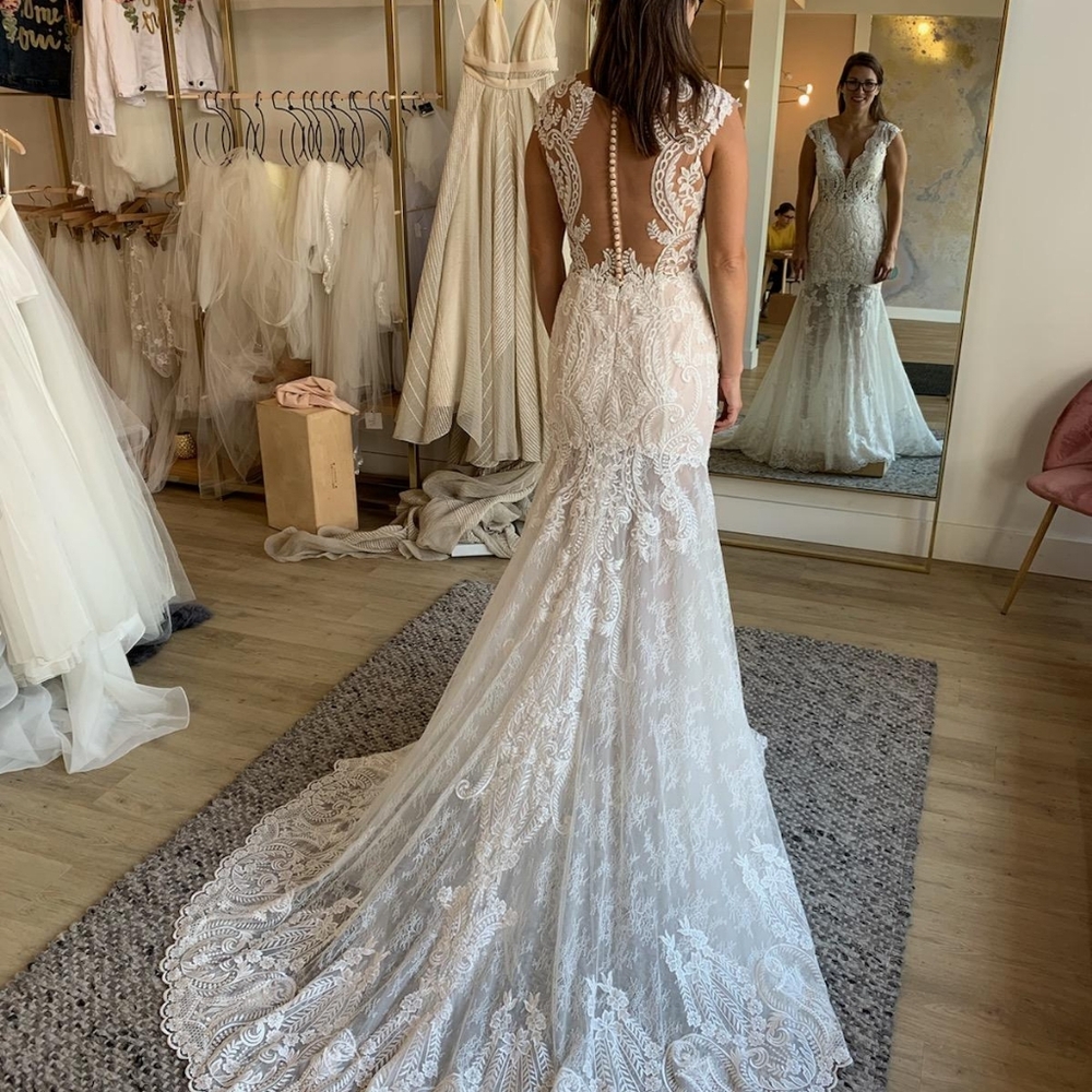 Tara Lauren Isolde lace wedding dress
